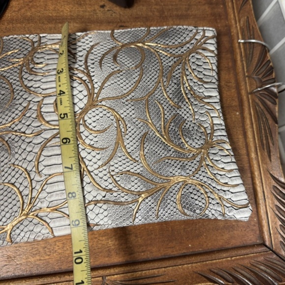 Holt, Woman, Bag Purse Envelope Style, Silver-Gold,Polyurethane,Zipper,Pockets.! - Picture 9 of 9